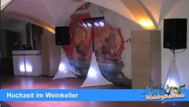 Hochzeit im Weinkeller